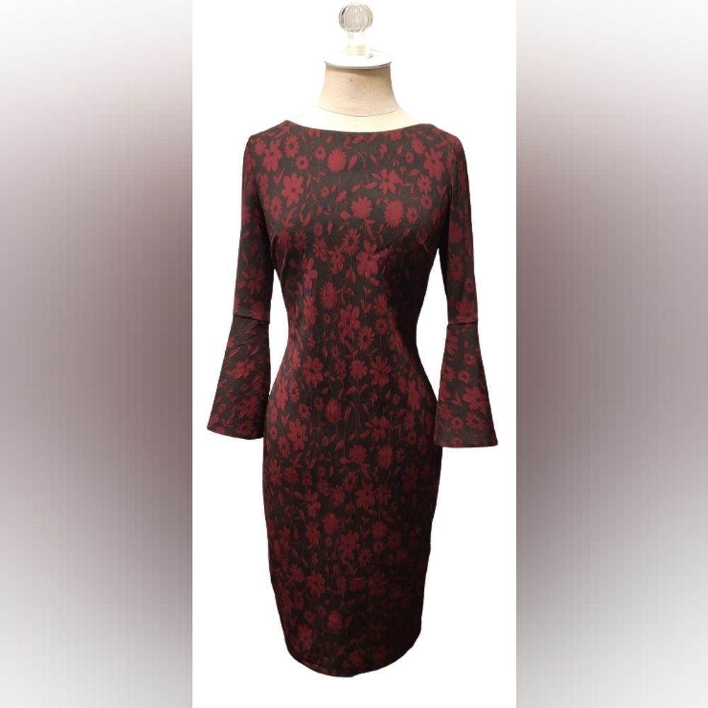 CALVIN KLEIN BLACK AND BURGUNDY PRINT QUARTER LENGHT BELL SLEEVE MIDI DRESS